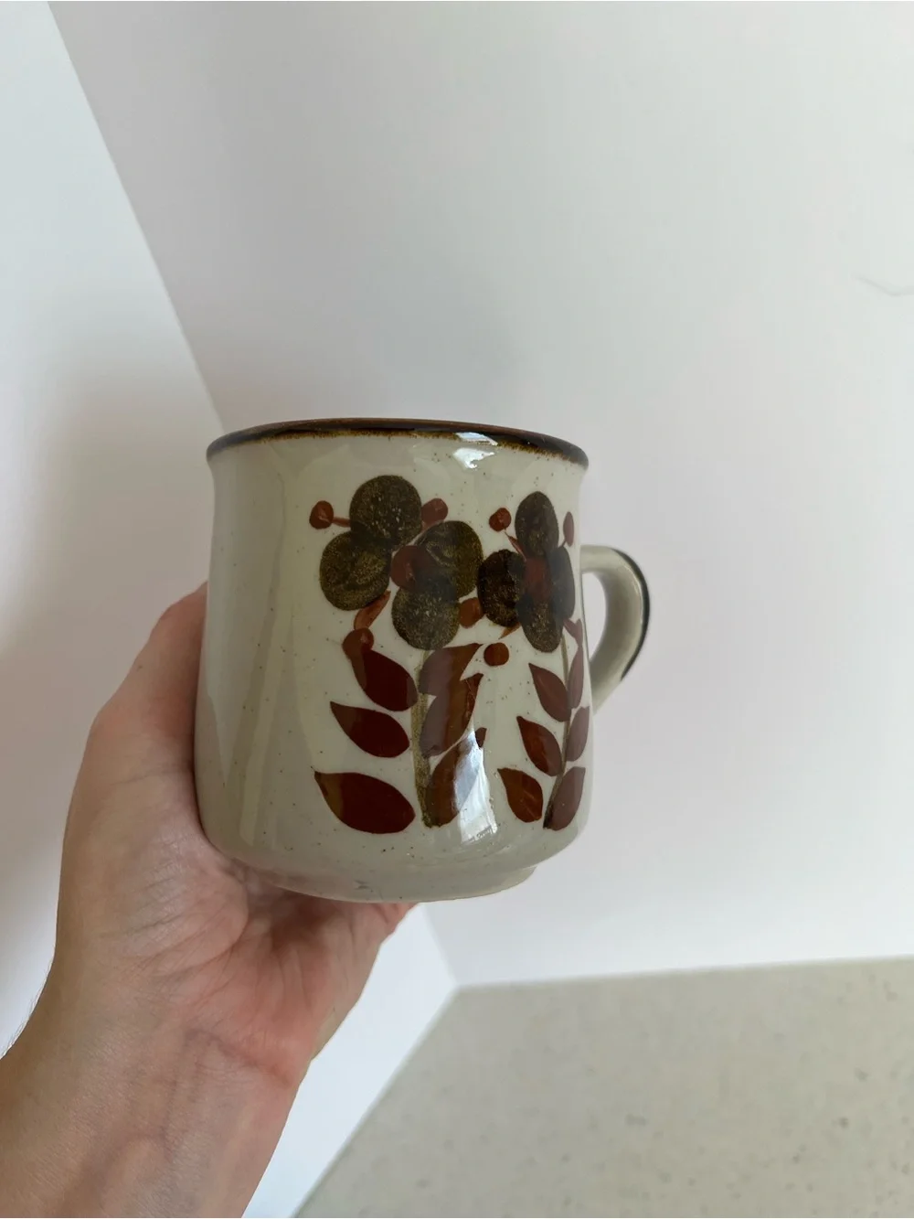 Vintage 1970’s Stoneware Hand Painted Cup Brown Floral Design Coffee Mug 12oz